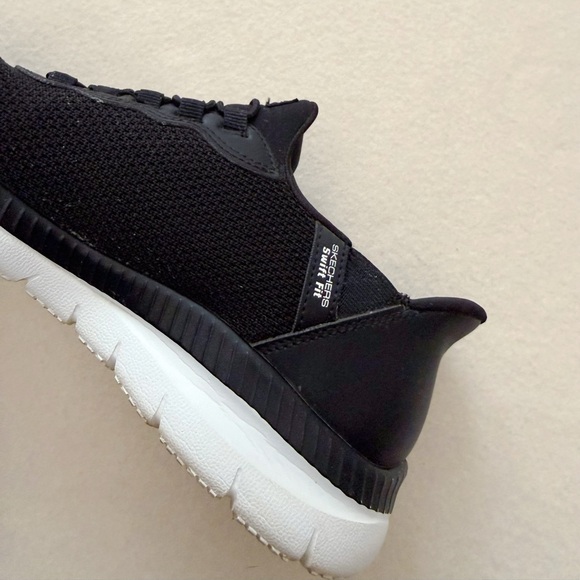 Skechers Hands Free Swift Fit Memory Foam Black White Sneakers Shoes Size 7 - Picture 14 of 16